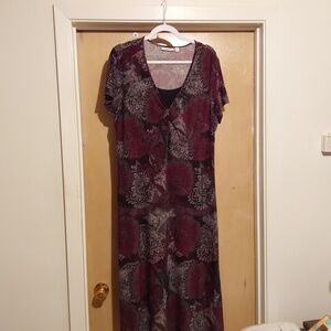 Croft & Barrow Women's Maxi Dress in Burgundy and Gray